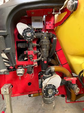 Kverneland Ikarus S 38