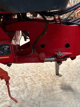 Kverneland Ikarus S 38