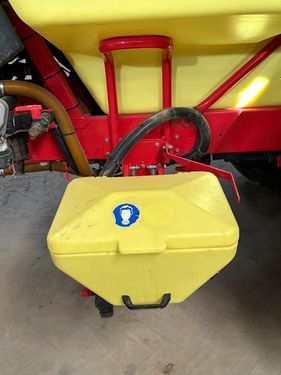 Kverneland Ikarus S 38