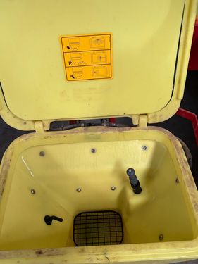 Kverneland Ikarus S 38