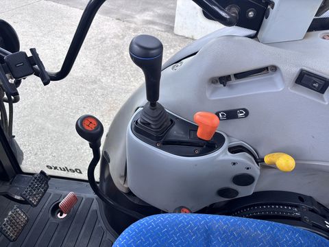 New Holland T4020 V