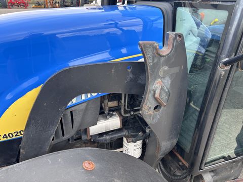 New Holland T4020 V