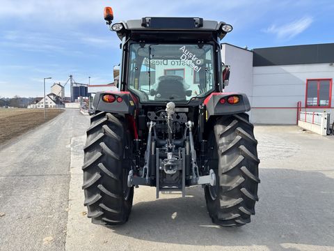 Massey Ferguson MF 5711 M