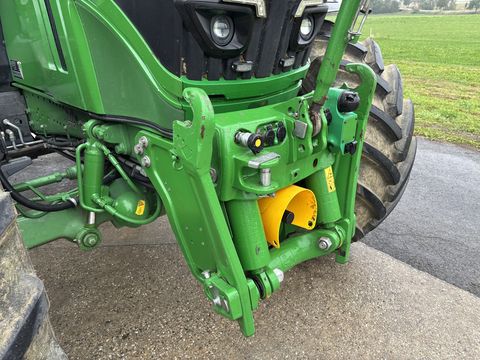 John Deere 6250R