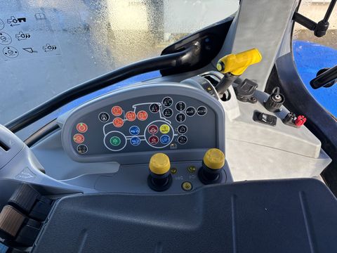 New Holland T6.180 Auto Command (Stage V)