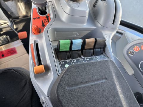 New Holland T6.180 Auto Command (Stage V)