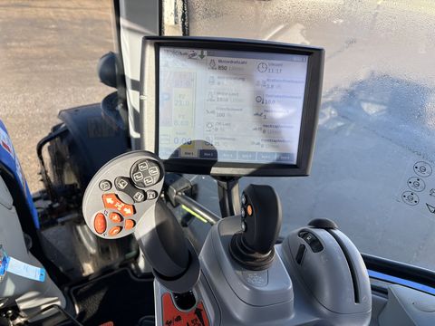 New Holland T6.180 Auto Command (Stage V)