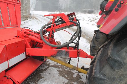 Pöttinger Ernteboss II