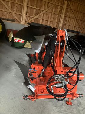 Kubota RM 3000 SV 4-scharig mit Steinsicherung