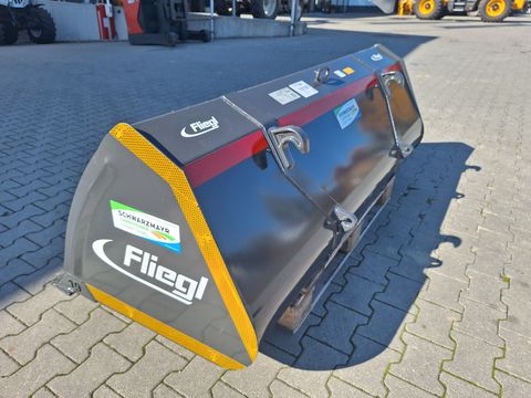 Fliegl AgroCenter LG-Schaufel 1900
