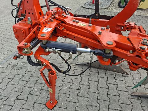 Kubota RM 3000 SV 4-scharig mit Steinsicherung