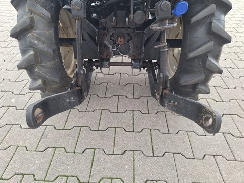 Iseki Allradtraktor 