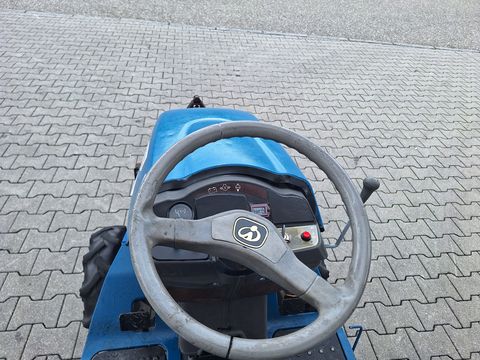Iseki Allradtraktor 