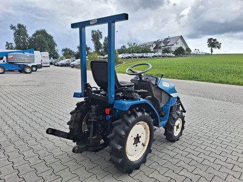 Iseki Allradtraktor 