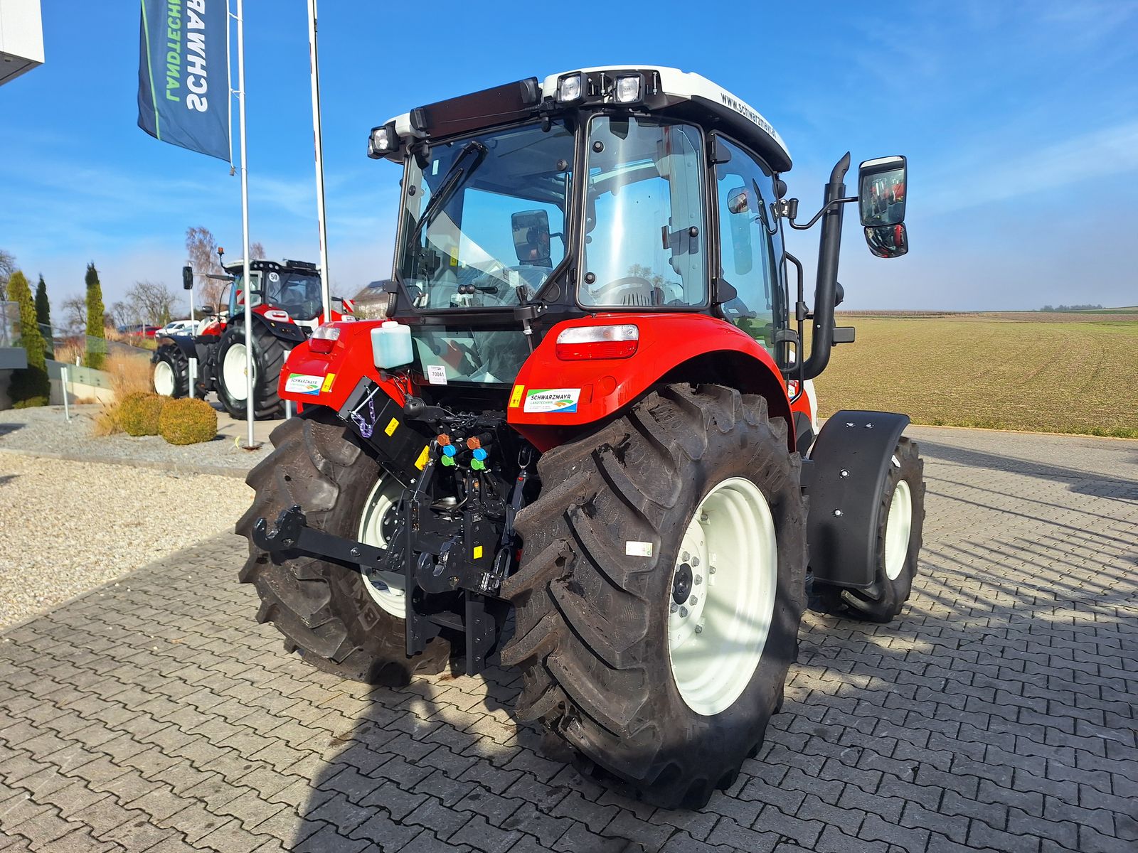 Steyr 4075 Kompakt S (Stage V) 3
