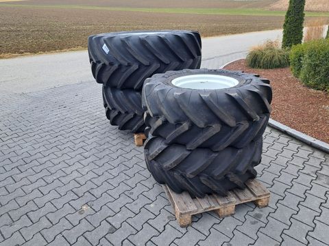 Michelin 600/60R30+440/65R20 
