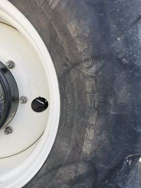 Firestone 1 Garnitur Reifen 650/65R38 und 540/65R28