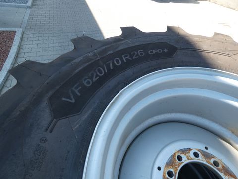 Good Year 800/70R38+620/70R26