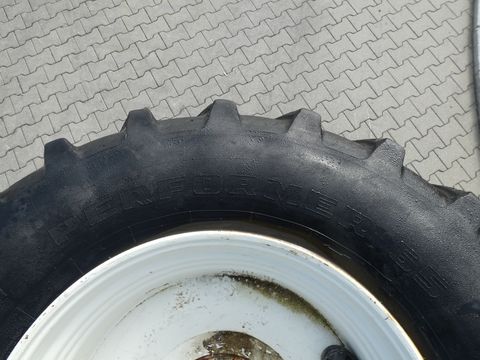 Firestone 650/65R38