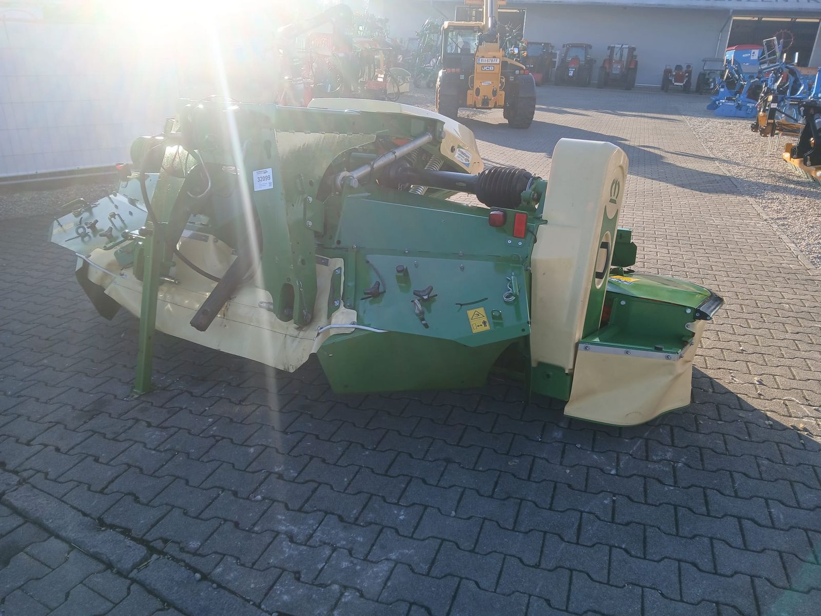 Krone EasyCut F320 CV gezogen  2