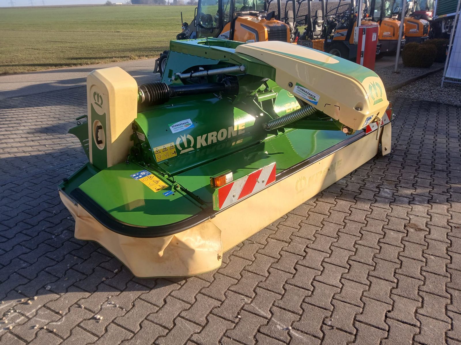 Krone EasyCut F320 CV gezogen  3