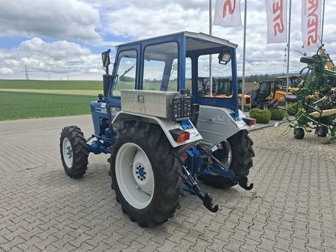 Ford 2600