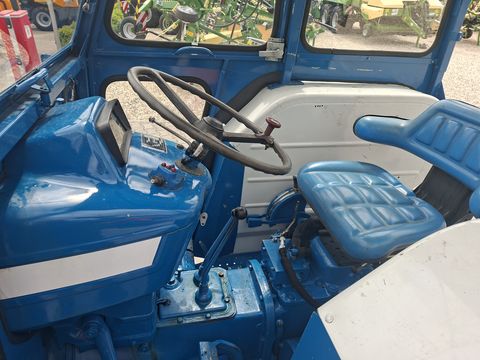 Ford 2600