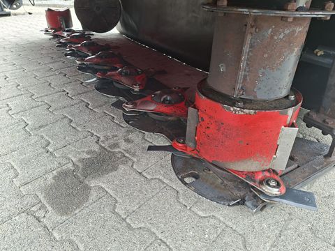 Vicon Extra 332 F