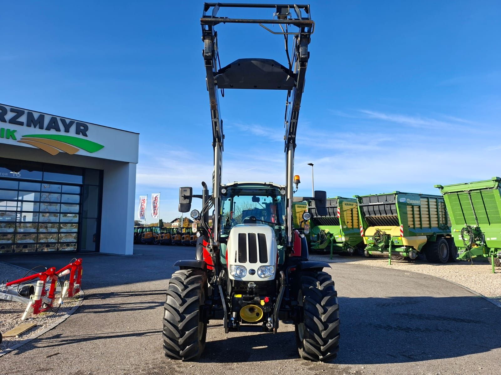 Steyr 4090 Kompakt (Stage V)  3