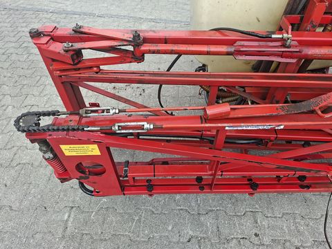 Holder 600 Liter 15m hydraulisch klappbar