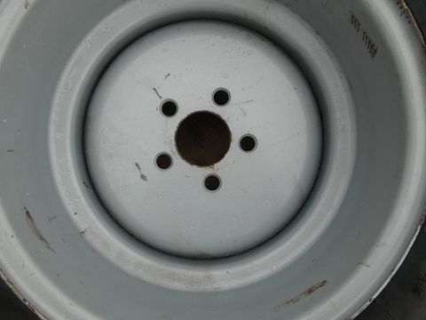 Firestone 27x10.0-15.3