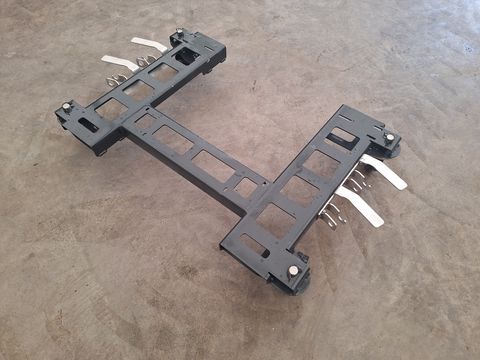 Kverneland Abstellräder mit Rahmen