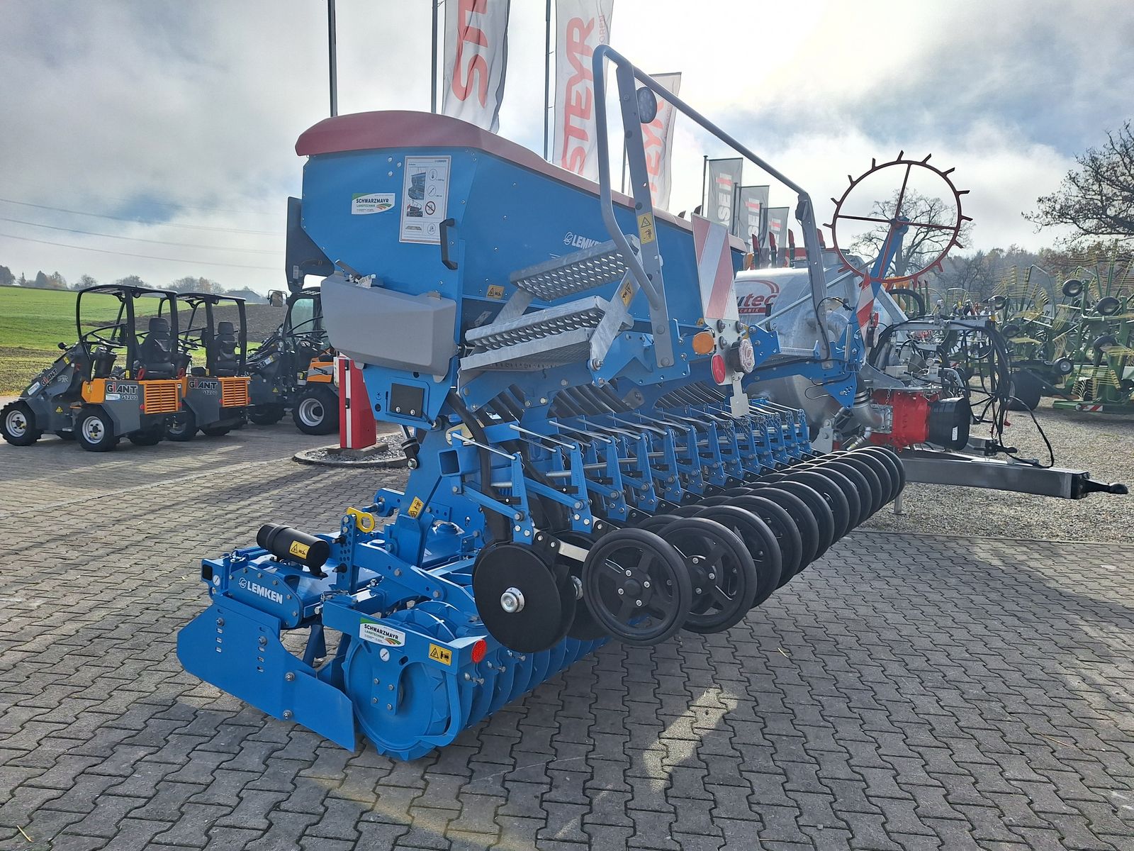 Lemken Zirkon 8+Saphir 9 3