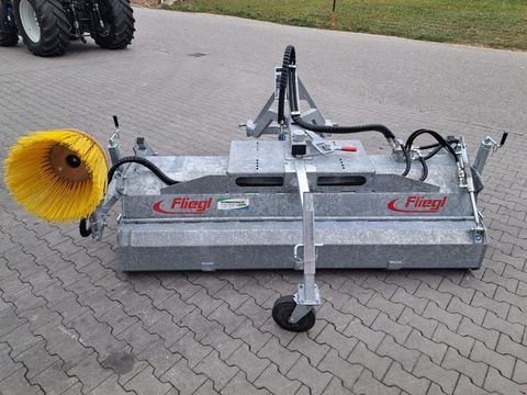 Fliegl Kehrmaschine 2300