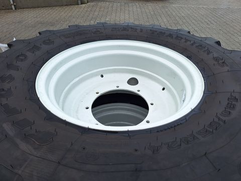Firestone 600/65R34+480/65R24