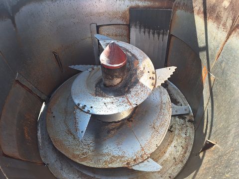 Strautmann Verti-Mix 900 mit Gebläse