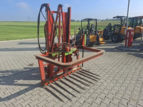 Strautmann Hydrofix Blockschneider mit Hubgerüst
