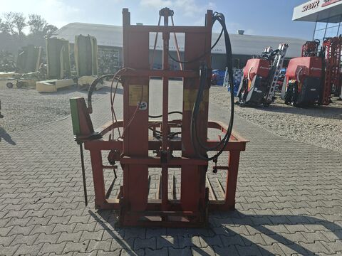 Strautmann Hydrofix Blockschneider mit Hubgerüst