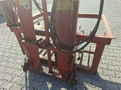 Strautmann Hydrofix Blockschneider mit Hubgerüst