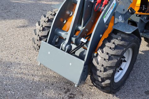 Giant G1200