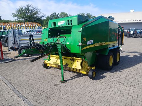 John Deere 678