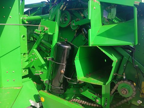 John Deere 678