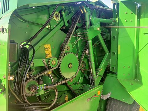 John Deere 678