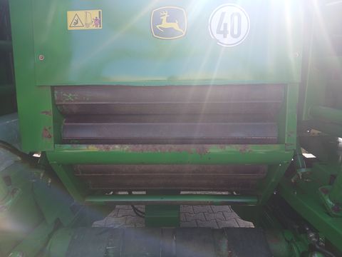 John Deere 678
