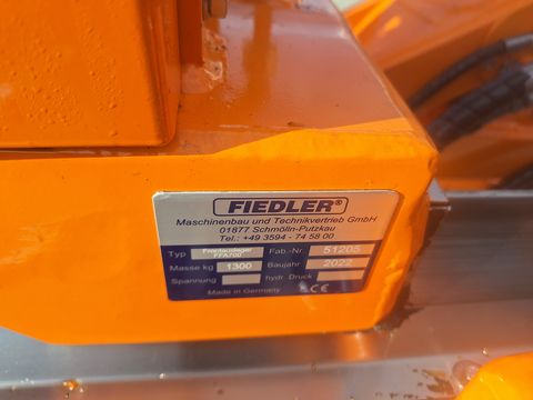 Fiedler Frontlausleger FFA700 