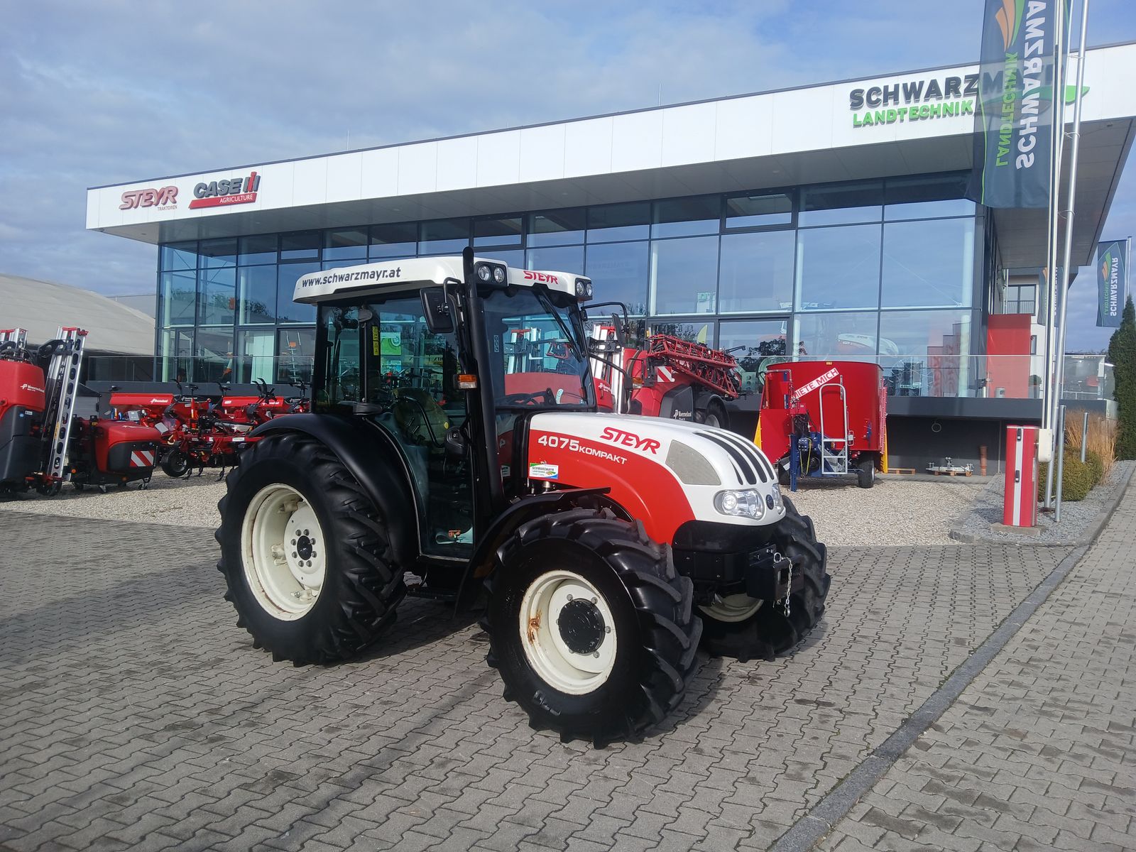 Steyr Kompakt 4075 Komfort 1 2