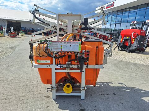 Jessernigg A 800 mit 12m hydraulisch klapppbaren Spritzgest