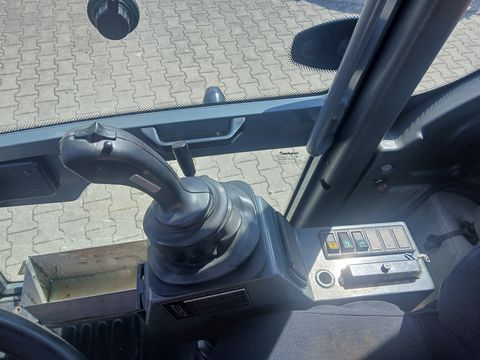 Weidemann 2070 CX 80