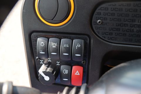 JCB 525-60 AGRI PLUS T5