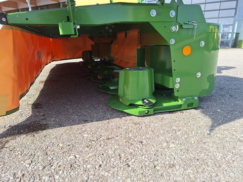 Krone EasyCut F 320 (2GEN) geschoben